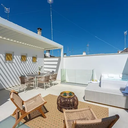 Volta Nova Terrace Historic Jacuzzi Retreat 아파트 폴리나노 아마레