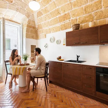 Volta Nova Terrace Historic Jacuzzi Retreat شقة بولينيانو آ ماري